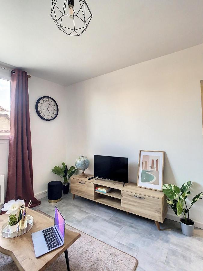 Joli Studio Meuble Tout Equipe Hyper Centre Wifi Appartement Troyes Buitenkant foto